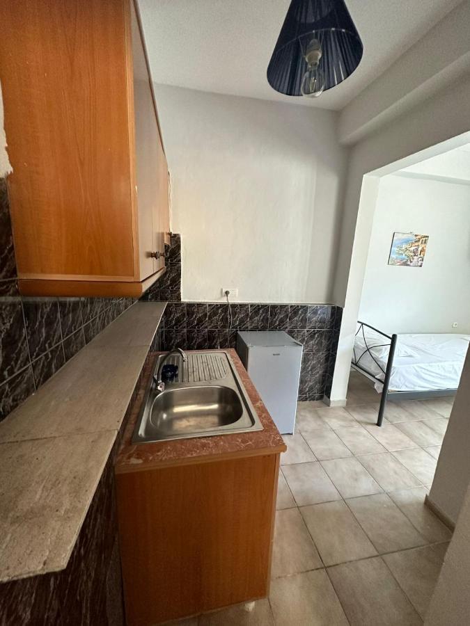 Lazari Rooms Himare Buitenkant foto