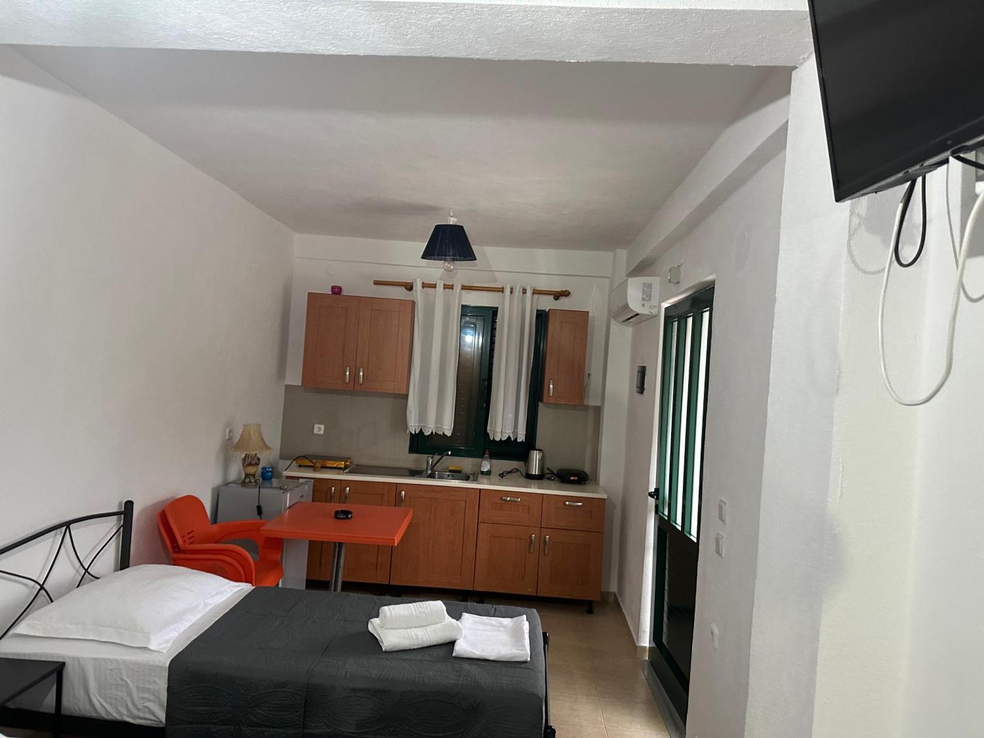 Lazari Rooms Himare Buitenkant foto